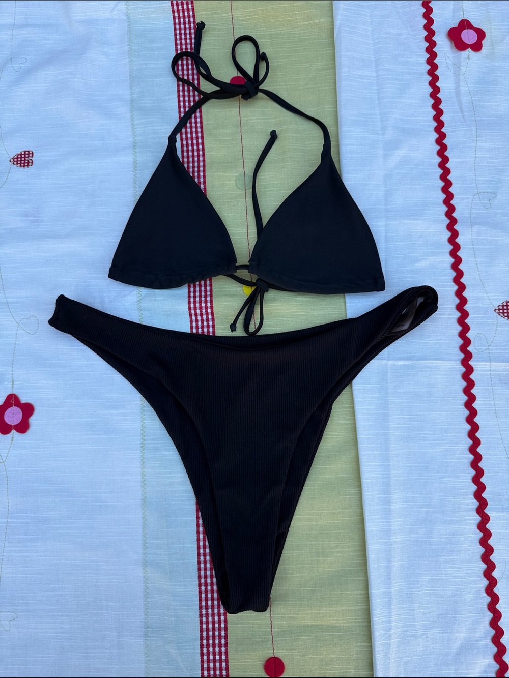 Black Triangle Tie Bikini Set - Women Swim top SZ M bottom is size L red color